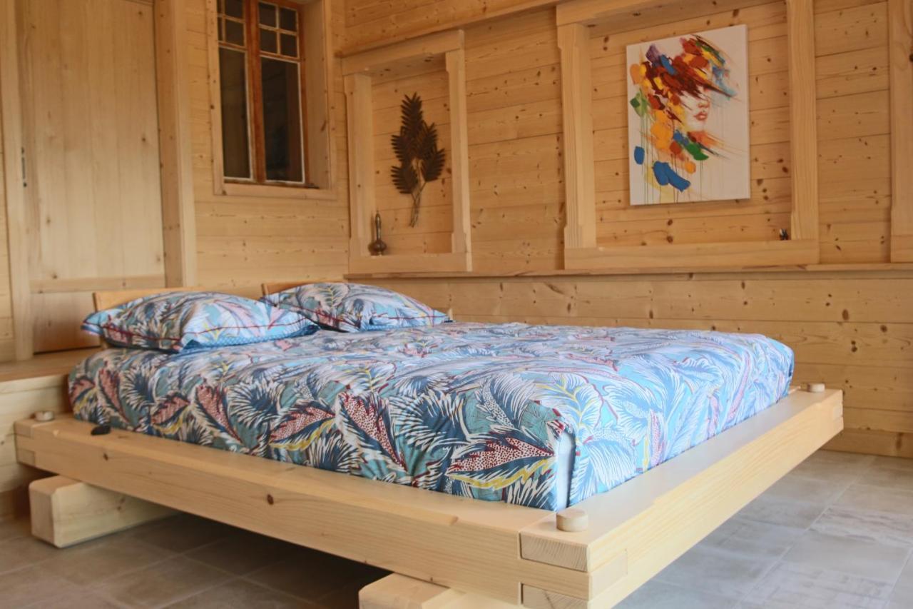 Bed and Breakfast Les Abeilles Romont Экстерьер фото